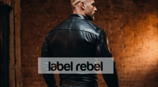 "The Perfect Fit: How Should a Leather Jacket Fit? Expert Guide"